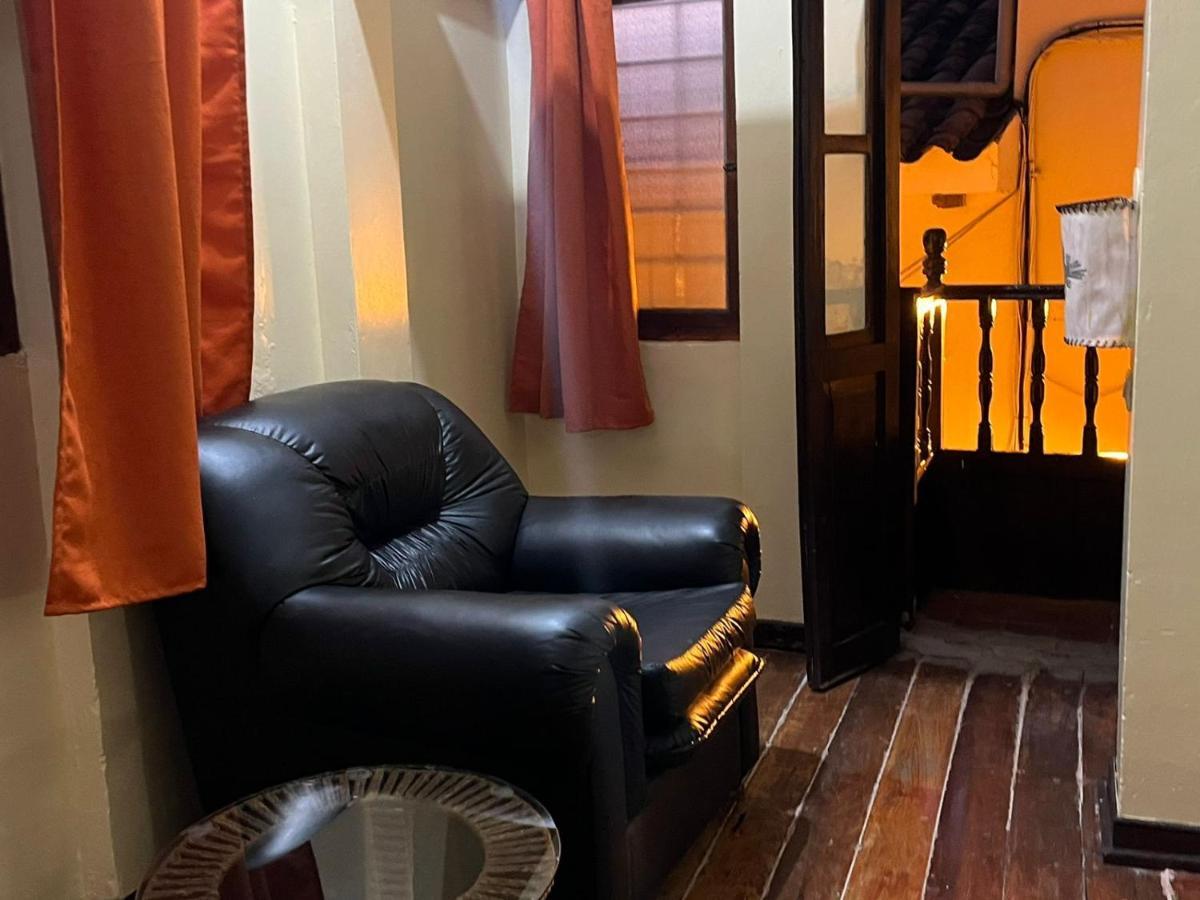 Hostal Andenes De Alabado Cuzco Exterior photo